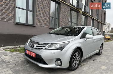 Універсал Toyota Avensis 2012 в Львові