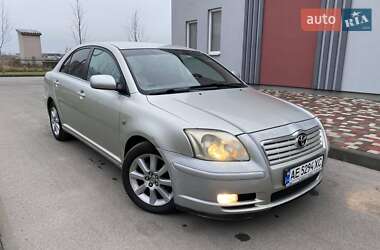 Ліфтбек Toyota Avensis 2003 в Дніпрі