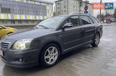 Універсал Toyota Avensis 2007 в Житомирі