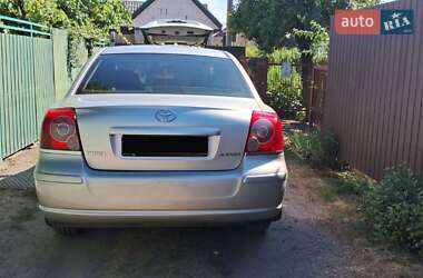 Седан Toyota Avensis 2007 в Кривом Роге