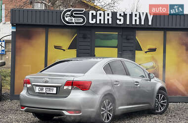 Седан Toyota Avensis 2012 в Стрию