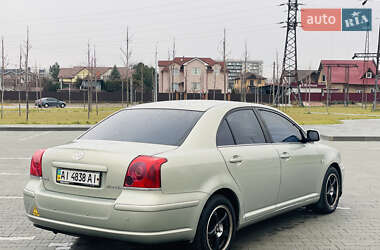 Седан Toyota Avensis 2005 в Бучі