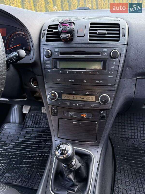 Универсал Toyota Avensis 2009 в Дунаевцах