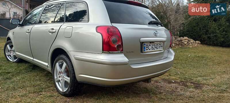 Универсал Toyota Avensis 2006 в Сколе