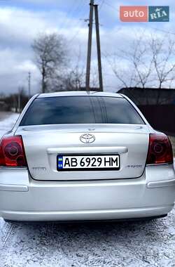 Седан Toyota Avensis 2003 в Виннице