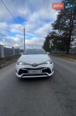 Седан Toyota Avensis 2016 в Києві