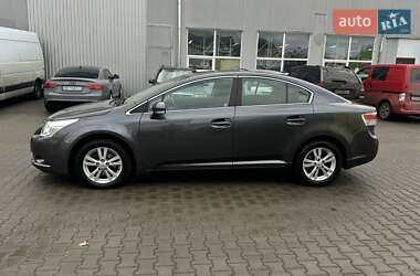 Седан Toyota Avensis 2009 в Виннице