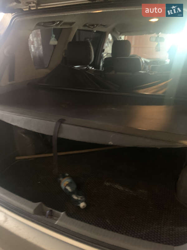 Универсал Toyota Avensis 2002 в Белой Церкви