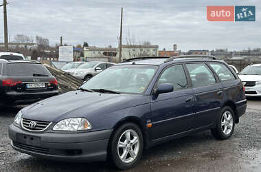 Універсал Toyota Avensis 2001 в Рівному