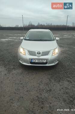 Универсал Toyota Avensis 2009 в Рокитном