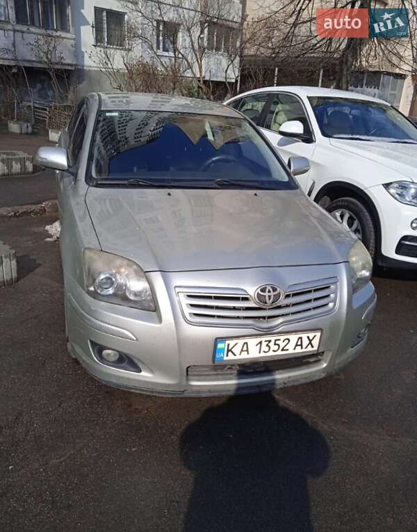 Седан Toyota Avensis 2007 в Києві