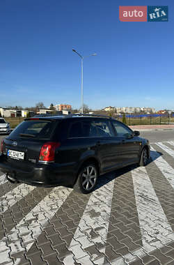 Універсал Toyota Avensis 2004 в 