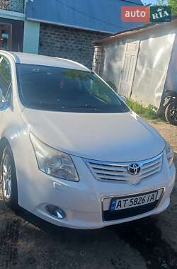 Універсал Toyota Avensis 2010 в Перегінське