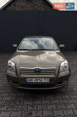 Ліфтбек Toyota Avensis 2003 в Кам'янському