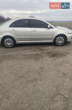 Седан Toyota Avensis 2006 в Бобринці