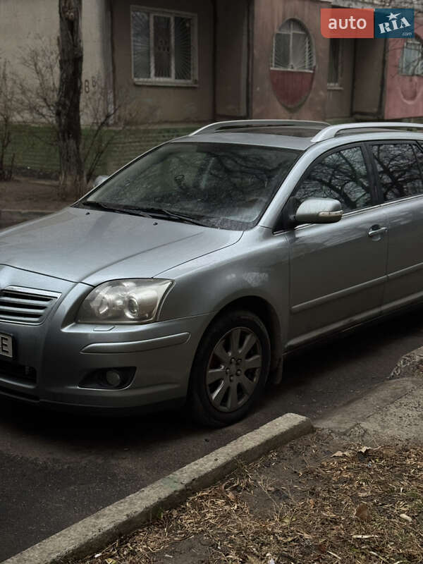 Универсал Toyota Avensis 2008 в Николаеве