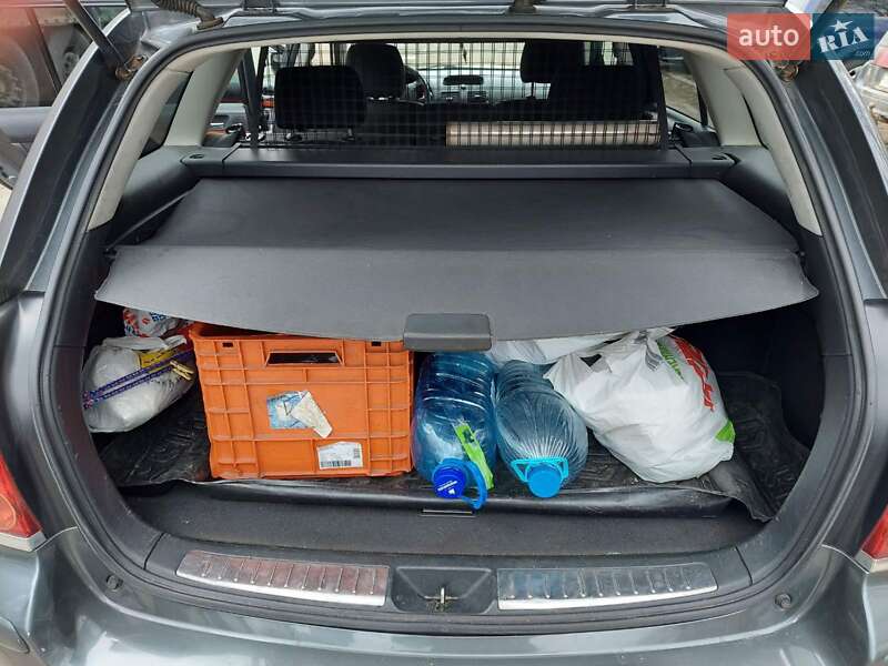 Универсал Toyota Avensis 2007 в Киеве