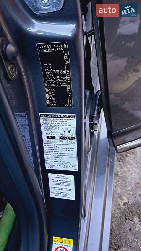 Універсал Toyota Avensis 2013 в Луцьку