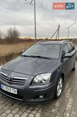 Універсал Toyota Avensis 2007 в Жовкві