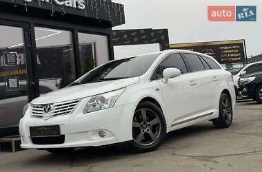 Універсал Toyota Avensis 2010 в Харкові