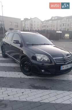 Універсал Toyota Avensis 2007 в Рівному