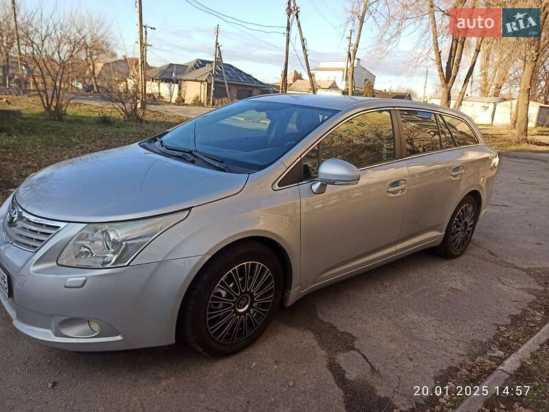 Универсал Toyota Avensis 2009 в Запорожье