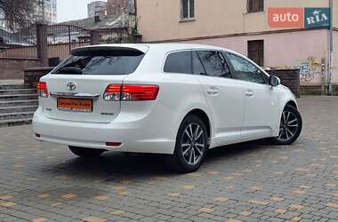 Універсал Toyota Avensis 2013 в Одесі