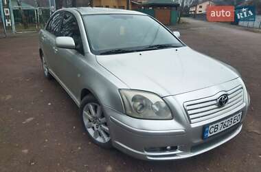 Седан Toyota Avensis 2003 в Мені