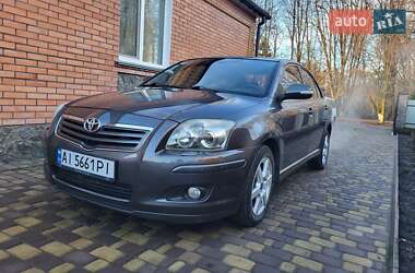 Седан Toyota Avensis 2006 в Козятині