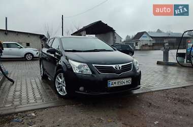 Універсал Toyota Avensis 2011 в Житомирі