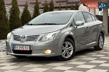 Седан Toyota Avensis 2009 в Летичіві