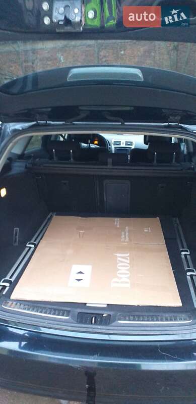 Универсал Toyota Avensis 2011 в Львове