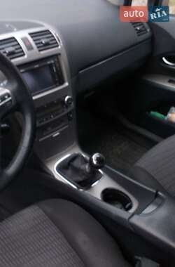 Универсал Toyota Avensis 2011 в 