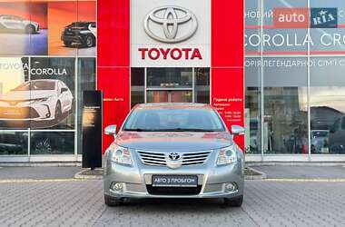 Седан Toyota Avensis 2011 в Ивано-Франковске