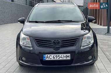 Універсал Toyota Avensis 2011 в Луцьку