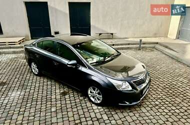 Седан Toyota Avensis 2011 в Тернополе