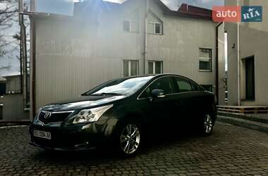 Седан Toyota Avensis 2011 в Тернополе