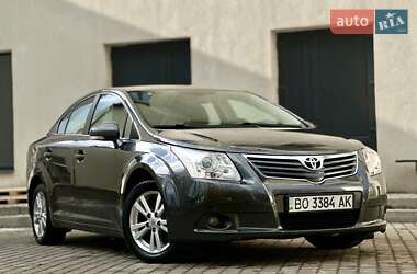 Седан Toyota Avensis 2011 в Тернополе