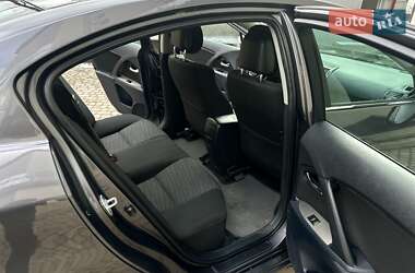 Седан Toyota Avensis 2011 в Тернополе