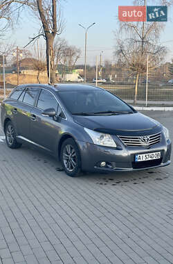 Универсал Toyota Avensis 2009 в Умани