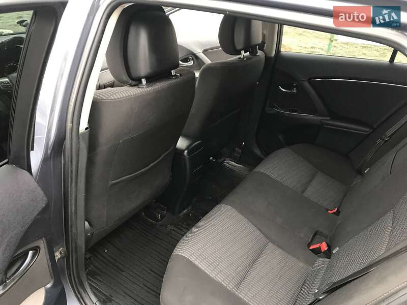 Универсал Toyota Avensis 2011 в Ильинцах фото 13 Универсал Toyota Avensis 2011 в Ильинцах