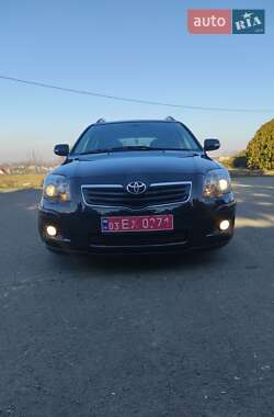 Універсал Toyota Avensis 2007 в Горохові