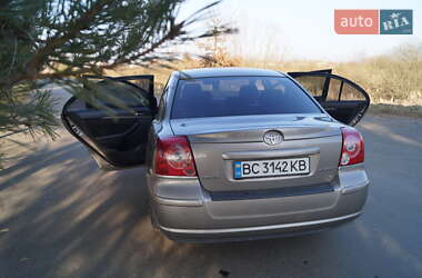 Седан Toyota Avensis 2006 в Львові