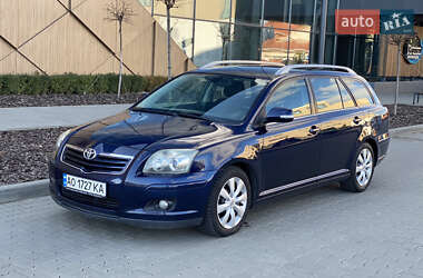 Універсал Toyota Avensis 2006 в Мукачевому