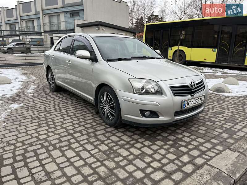 Седан Toyota Avensis 2006 в Львове