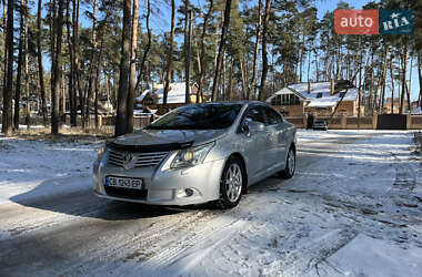 Седан Toyota Avensis 2012 в Чернигове