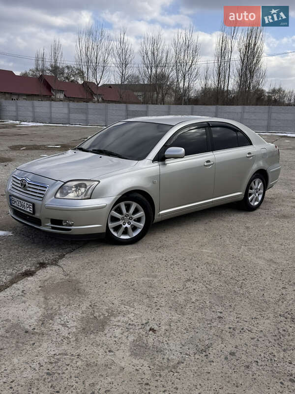 Toyota Avensis 2005