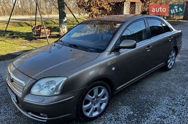 Седан Toyota Avensis 2004 в Тернополе