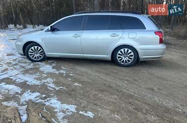 Универсал Toyota Avensis 2003 в Чернигове