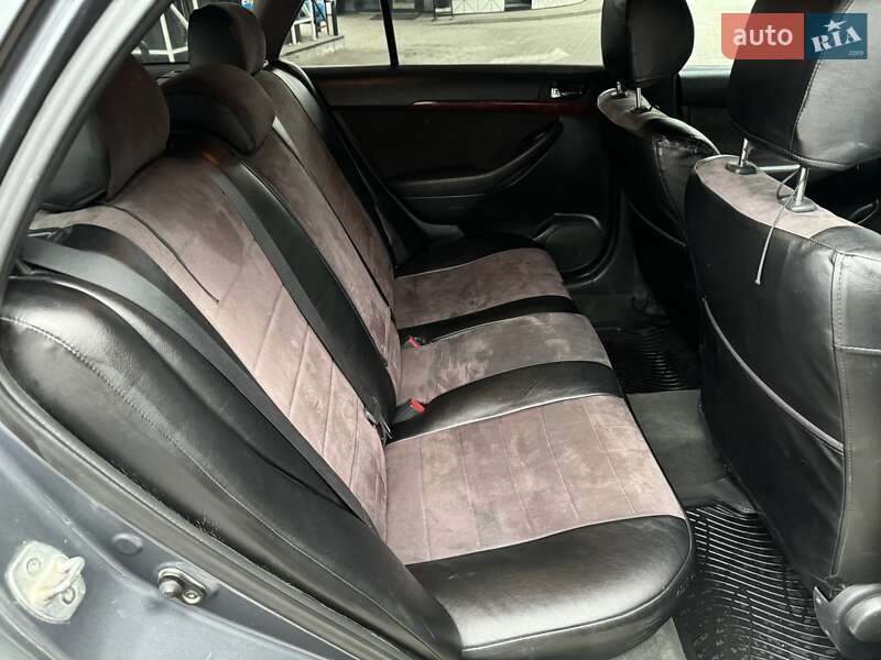Универсал Toyota Avensis 2005 в Львове